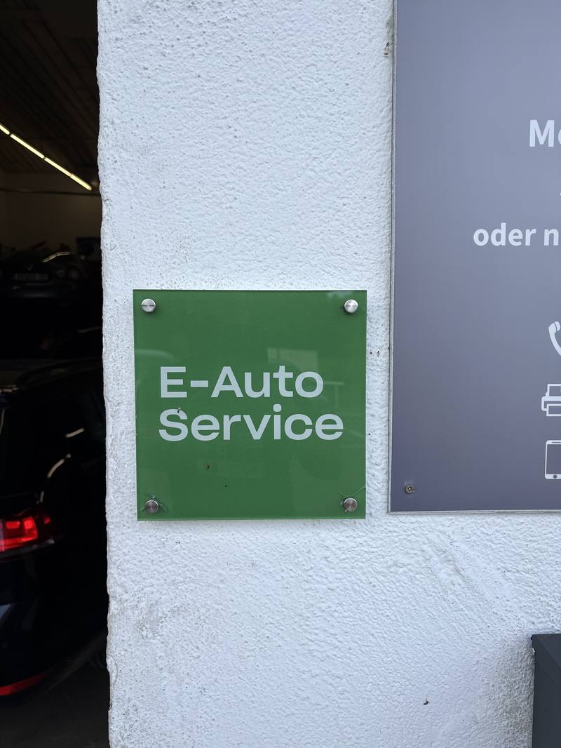 E-Auto-Service bei Süly's in Schöllkrippen